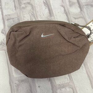 NIKE Nike Aura Unisex Lifestyle Crossbody Bag in Mink Brown - NWT
